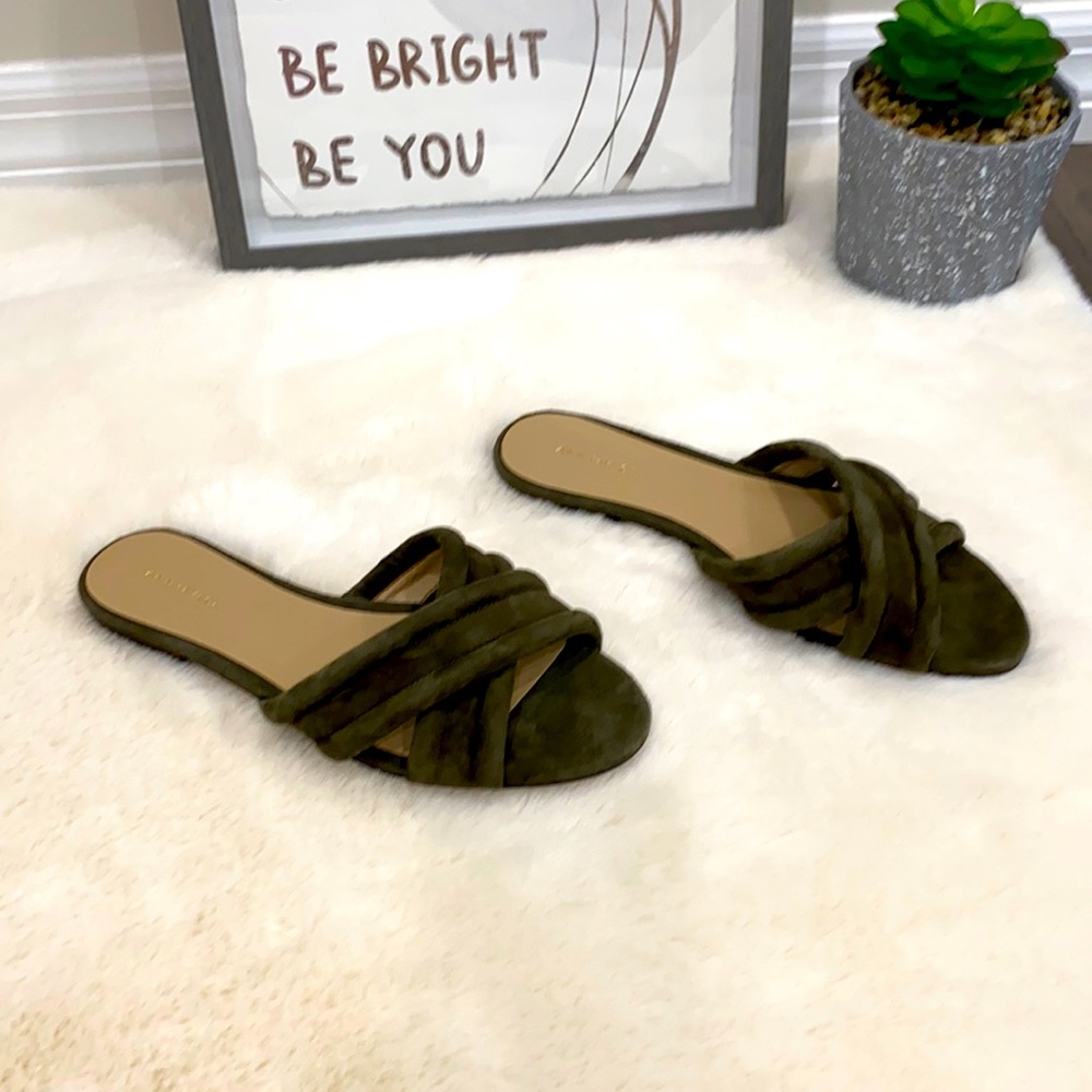 Ann Taylor slippers size: 6.5